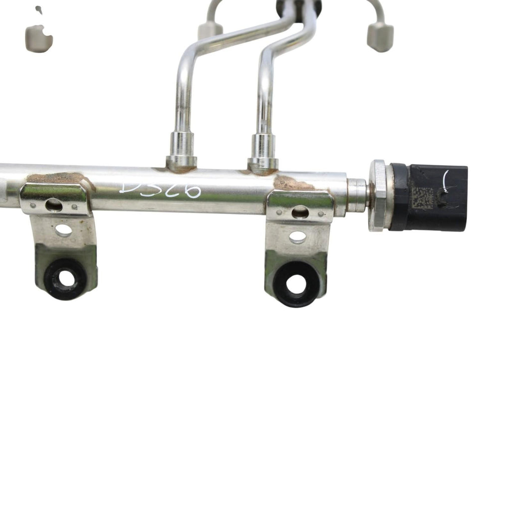 15-20 OEM BMW F82 F83 M3 M4 S55 Engine High Pressure Fuel Injector Line