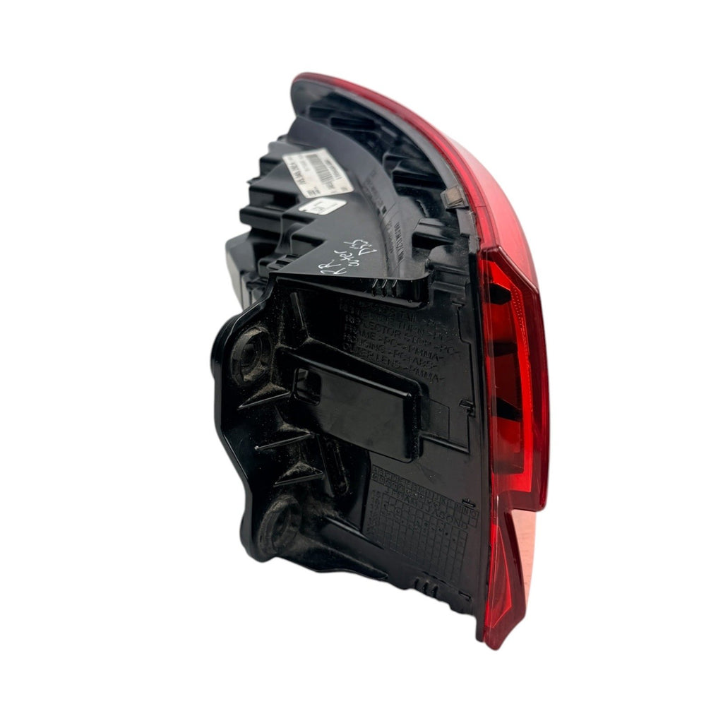 17-2020 Audi S3 RS3 Right Outer Passenger Side Tail Light 8V5945092A *scratches*