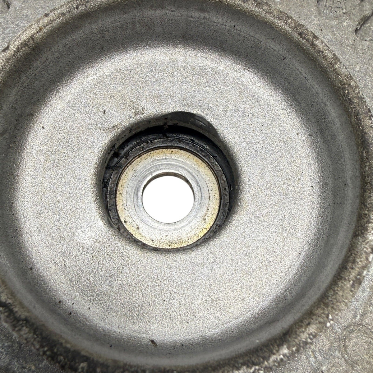 13-19 BMW F32 F30 F31 F34 F36 F33 F21 Strut Mount Guide Support 7870055