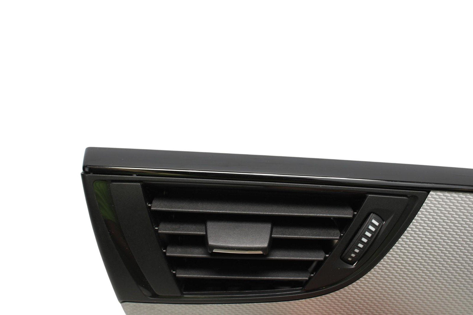 2014 - 2016 BMW M235i M2 RH Passenger HVAC Dash Vent Grille With Silver Trim OEM