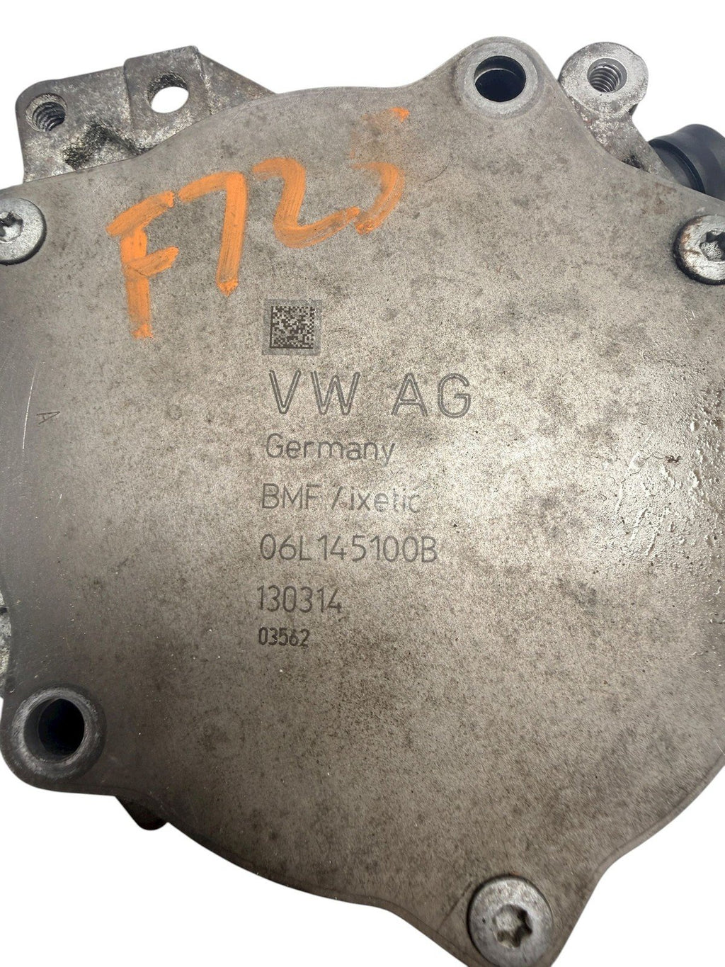 2015 - 2016 AUDI A3 S3 VACUUM PUMP OEM 06K145100B