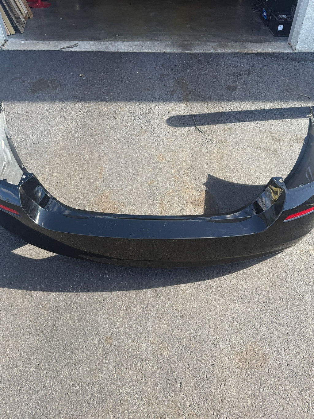 2011-2016 BMW M5 550i 528i Rear Bumper Cover M package Park Assist *scratches*