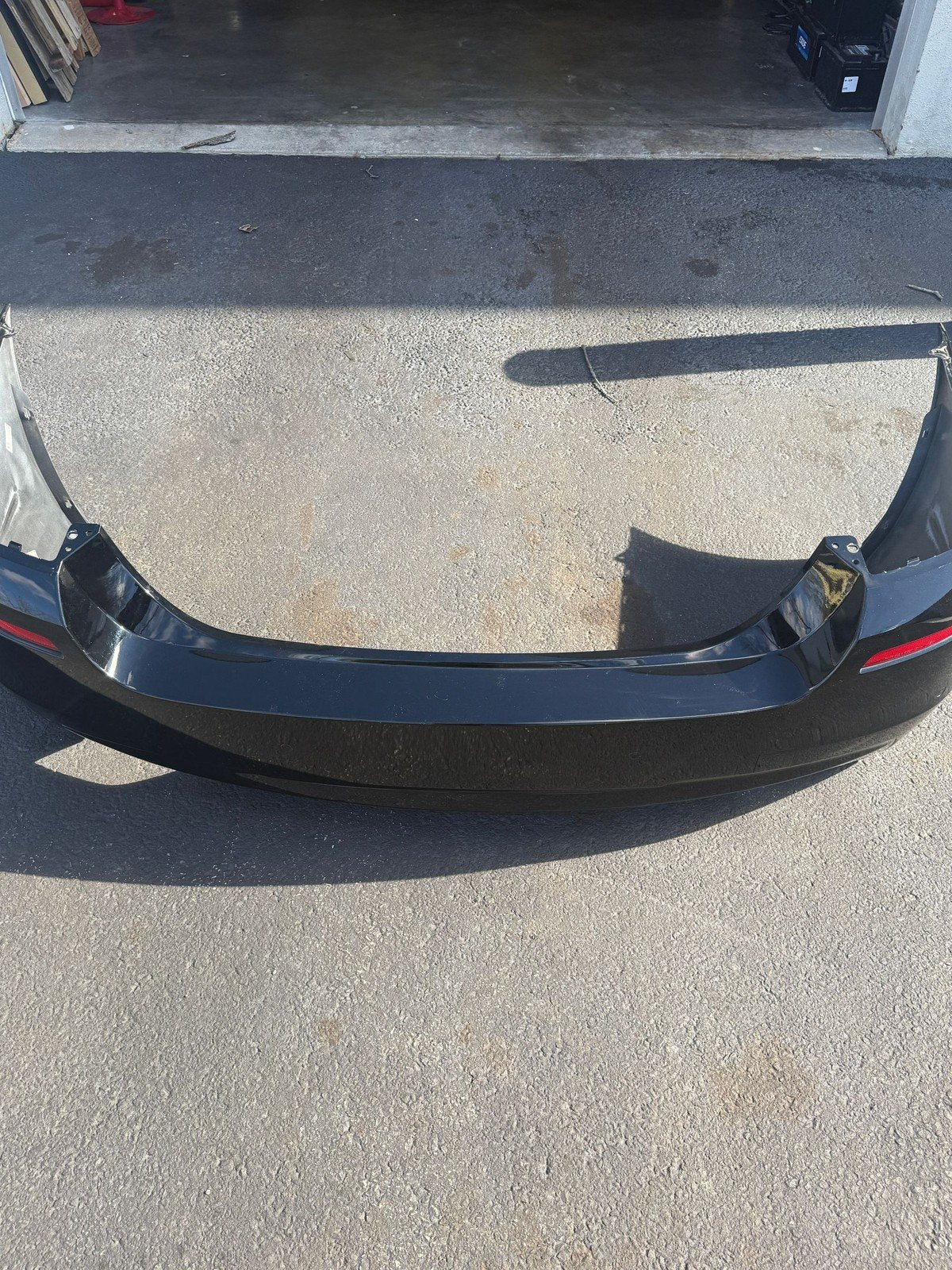 2011-2016 BMW M5 550i 528i Rear Bumper Cover M package Park Assist *scratches*