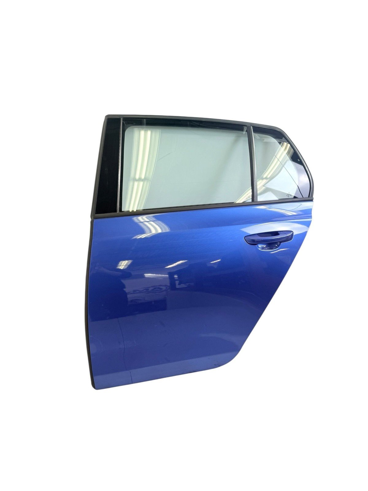 2010 - 2014 VOLKSWAGEN GOLF R GTI LEFT REAR DOOR ASSEMBLY BLUE METALLIC LR5Z