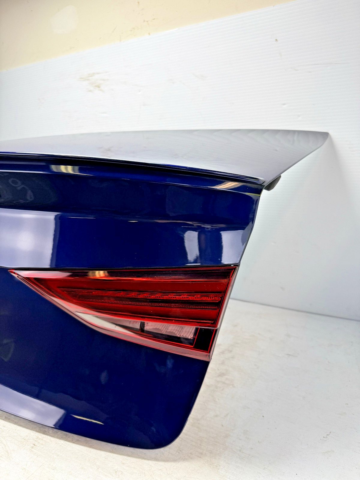 2017 - 2020 Audi S3 Trunk Lid Hatch Navarra Blue Metallic 8V5827025D