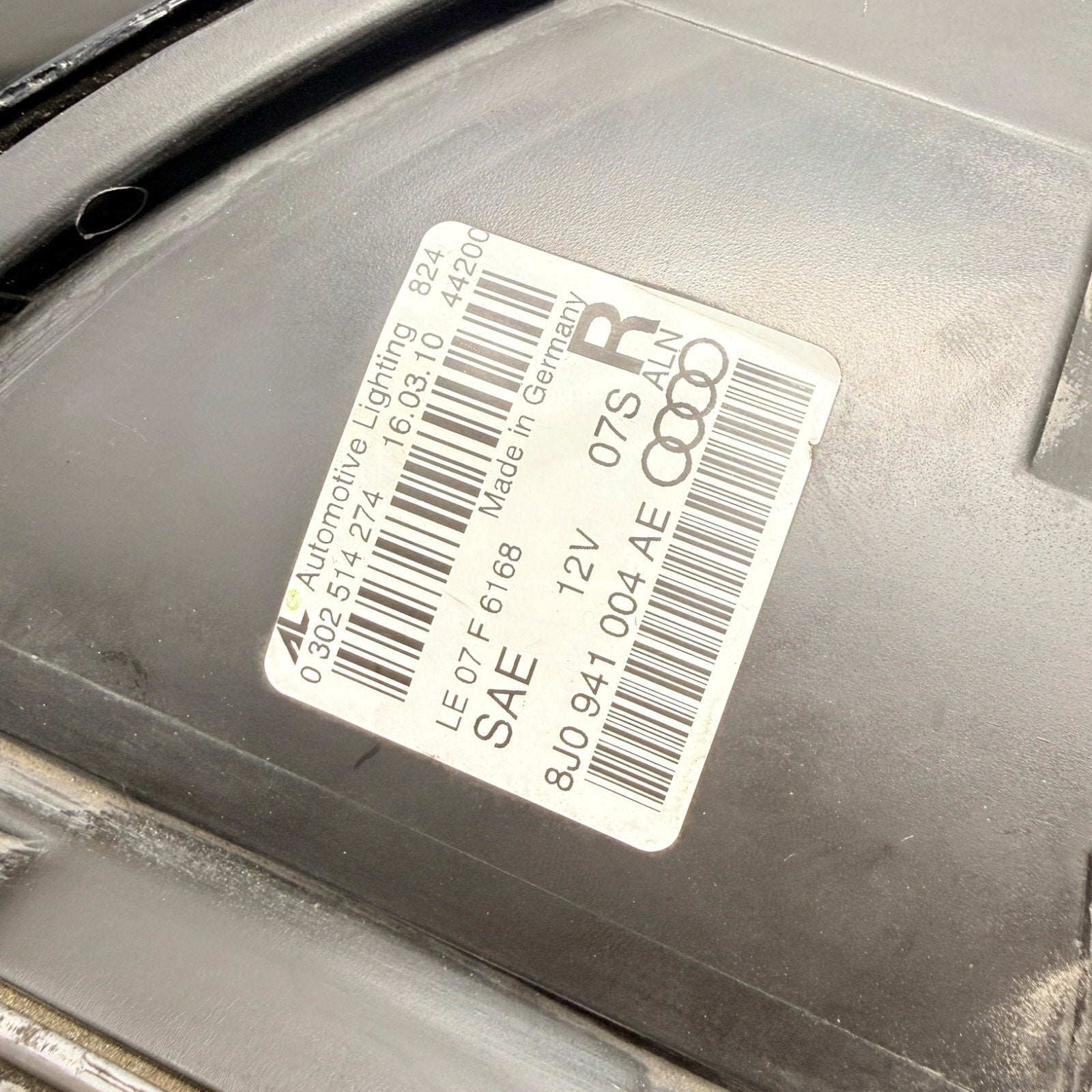 2009-2011 Audi TT TTS Right Passenger Headlight Assembly Xenon 8J0941004AE OEM