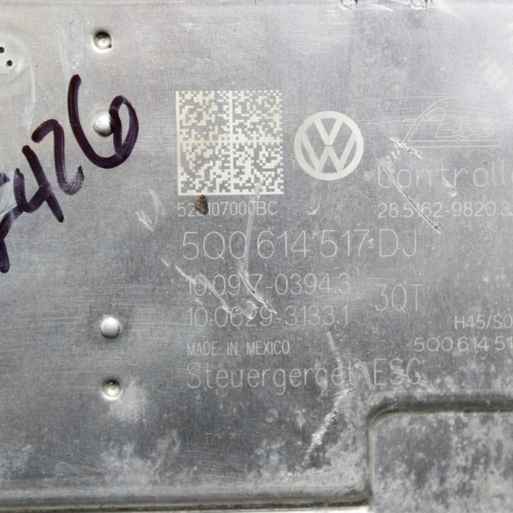 2018-2021 Volkswagen GTI ABS Anti Lock Brake Module w Pump 5Q0614517DJ