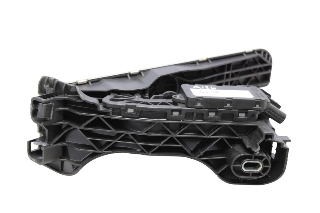 2012 - 2013 VW GOLF R Aluminum Pedal Set Gas Brake Clutch Footrest *BROKEN TAB*