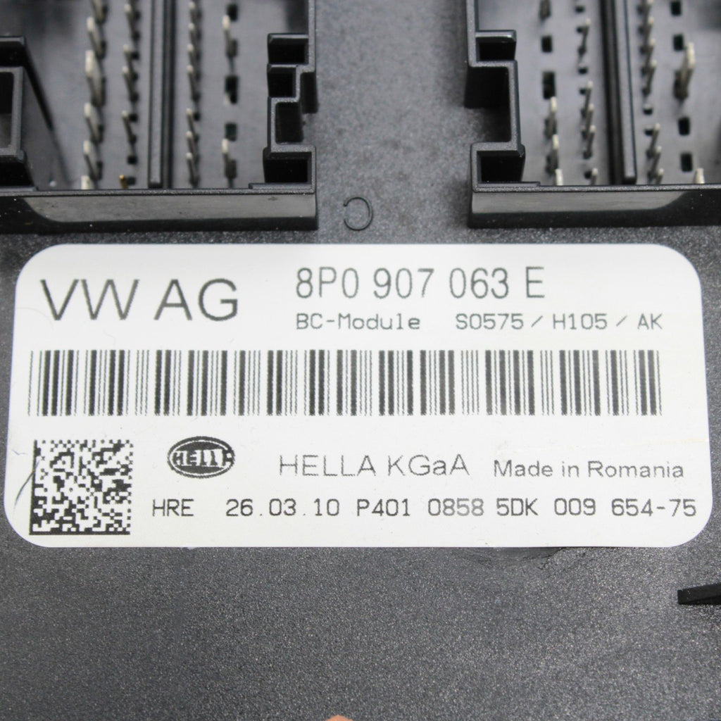 2010-2015 Audi 8J TT TTS 2.0L Body Onboard Supply Control Module BCM 8P0907063E