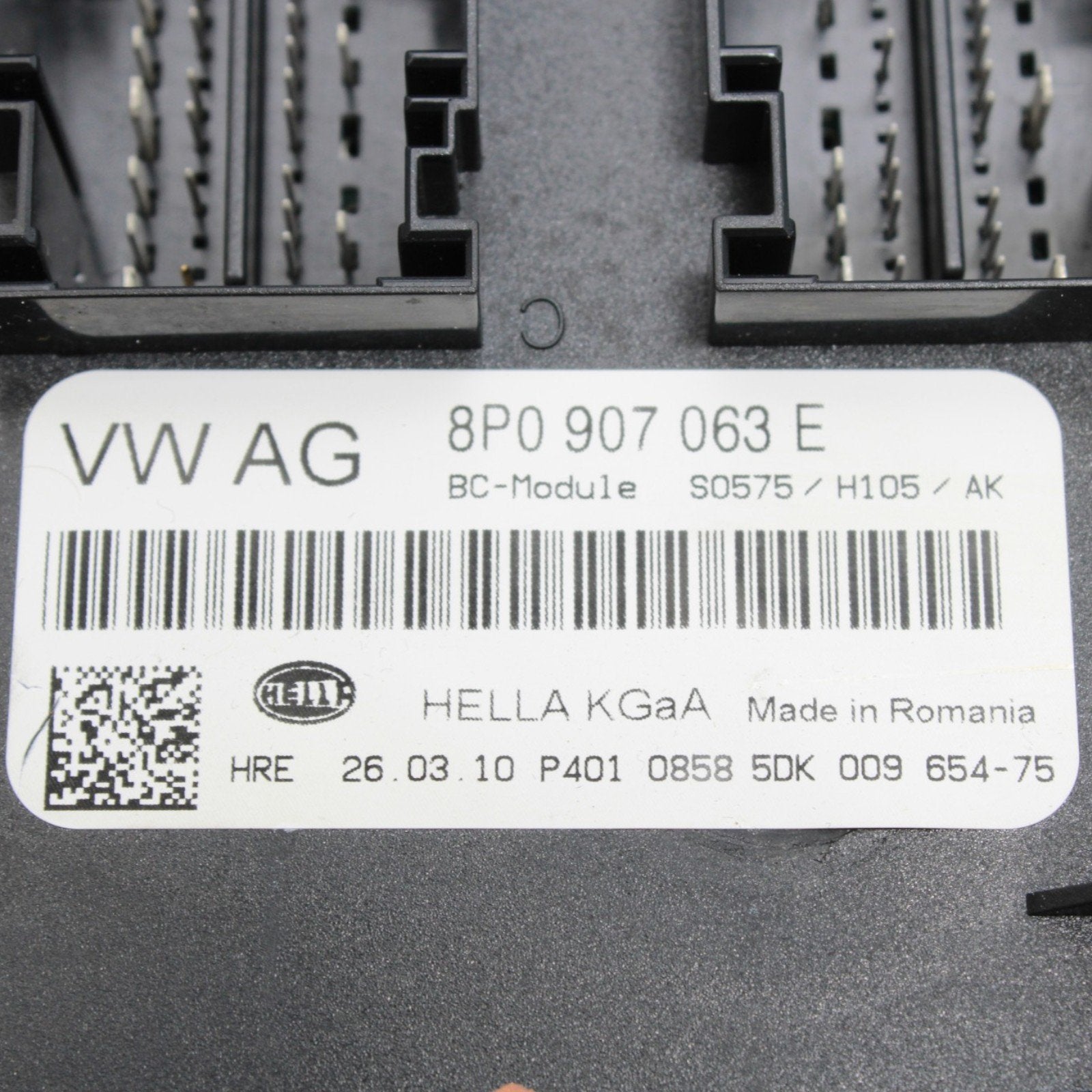 2010-2015 Audi 8J TT TTS 2.0L Body Onboard Supply Control Module BCM 8P0907063E