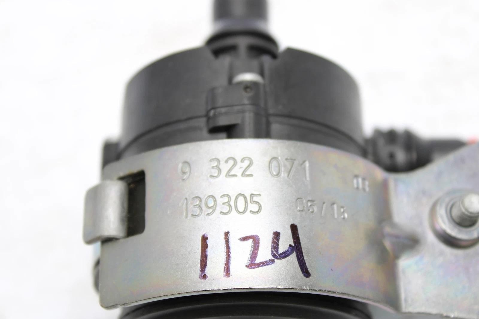 15-20 BMW F80 F82 F83 M3 M4 S55 ENGINE COOLANT AUXILIARY WATER PUMP OEM