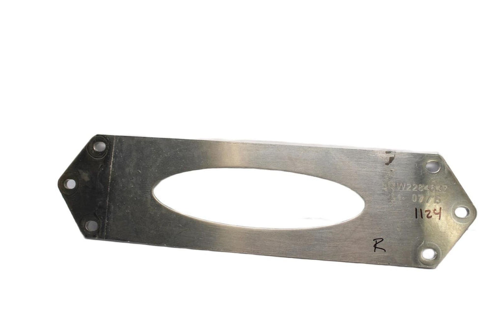 2284647 BMW F80 F82 F83 M3 M4 CENTER UNDERBODY CHASSIS SUPPORT BRACE PLATE