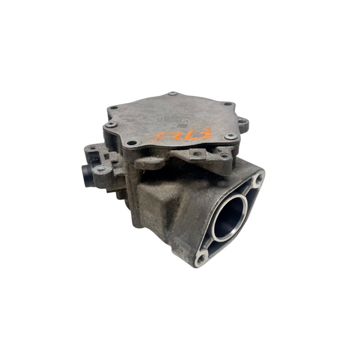 2015-2016 AUDI A3 S3 VACUUM PUMP 06L145100B