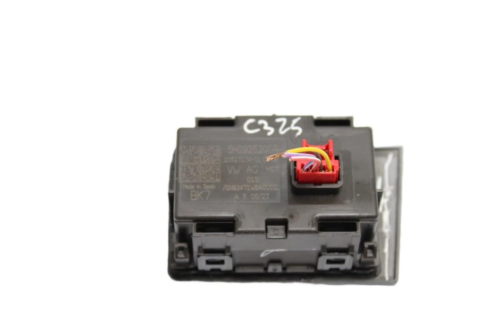 2022 - 2024 VOLKSWAGEN GOLF WARNING HAZARD LIGHT ASSIT CONTROL SWITCH 5H0925200R