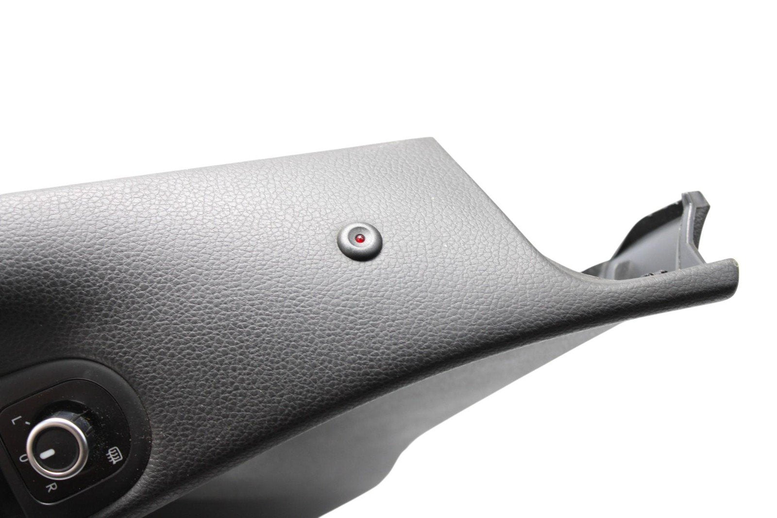 2012 - 2013 VOLKSWAGEN GOLF R FRONT LEFT DRIVER DOOR PANEL WITH ALUMINUM TRIM