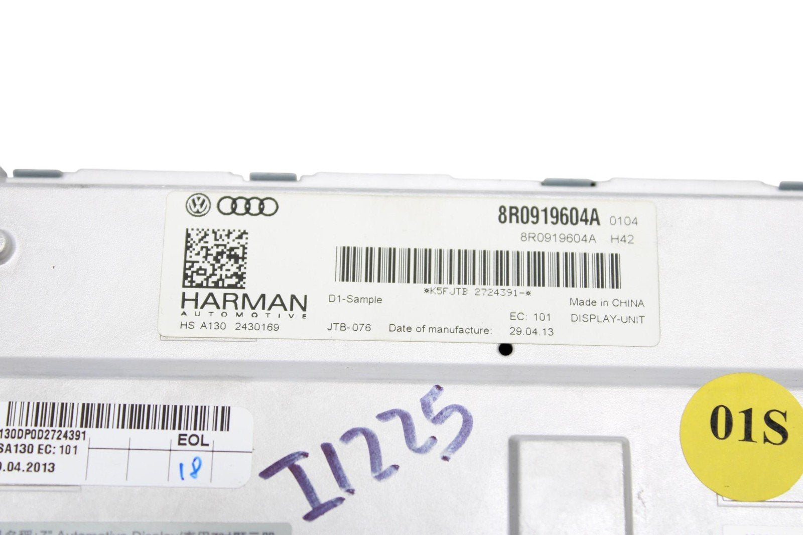 8R0919604A 2010-2016 Audi A4 S4 A5 S5 Q5 Info Navigation Display *Scratches*