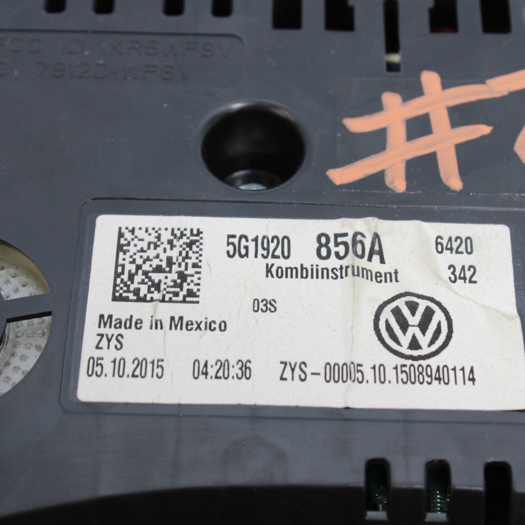 2015-2017 Volkswagen Golf GTI Speedometer Gauge Cluster 5G1920856A *scratches