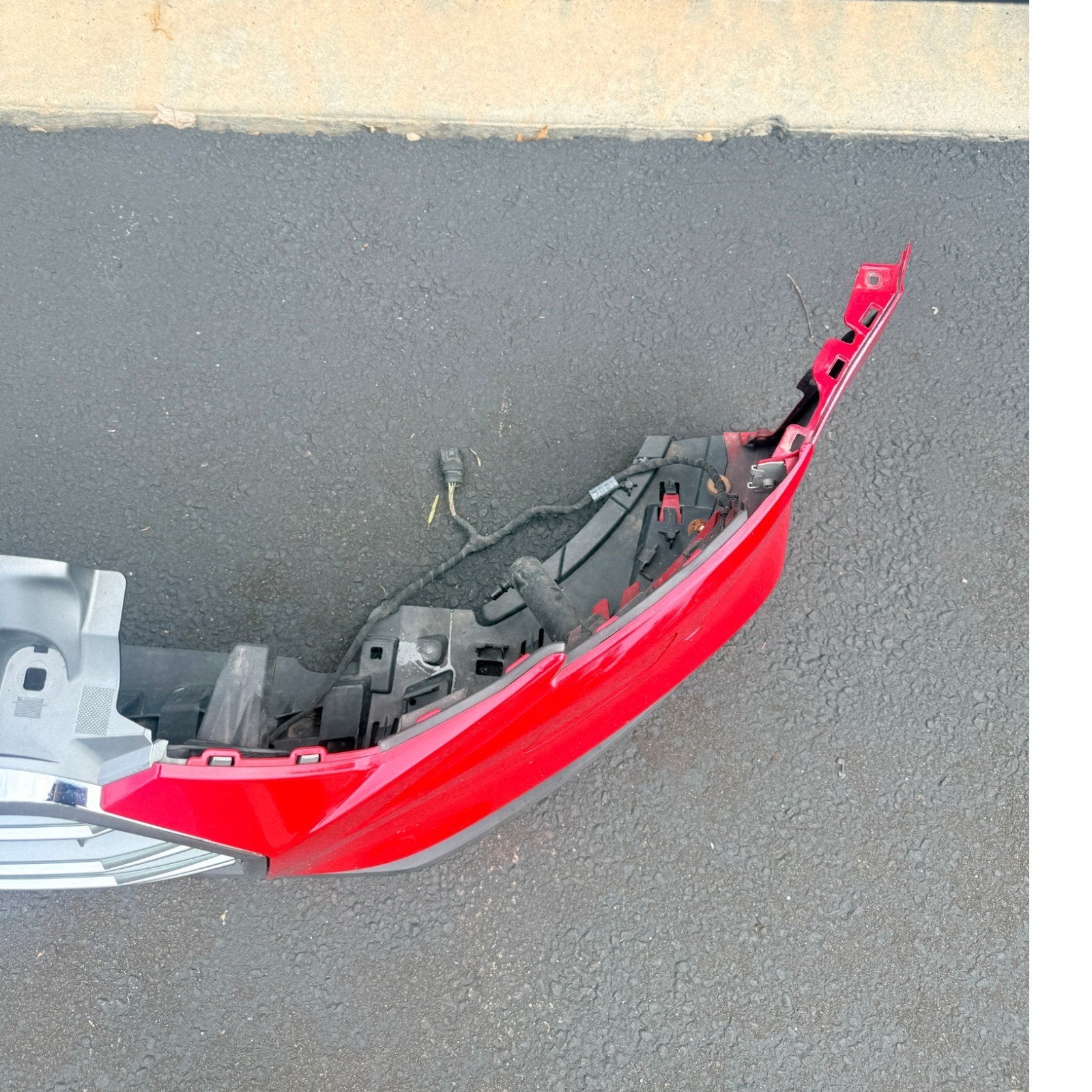 Front Bumper w Grille Tango Red LY3U 8V5807065AF 17-20 Audi S3 *Rock Chips