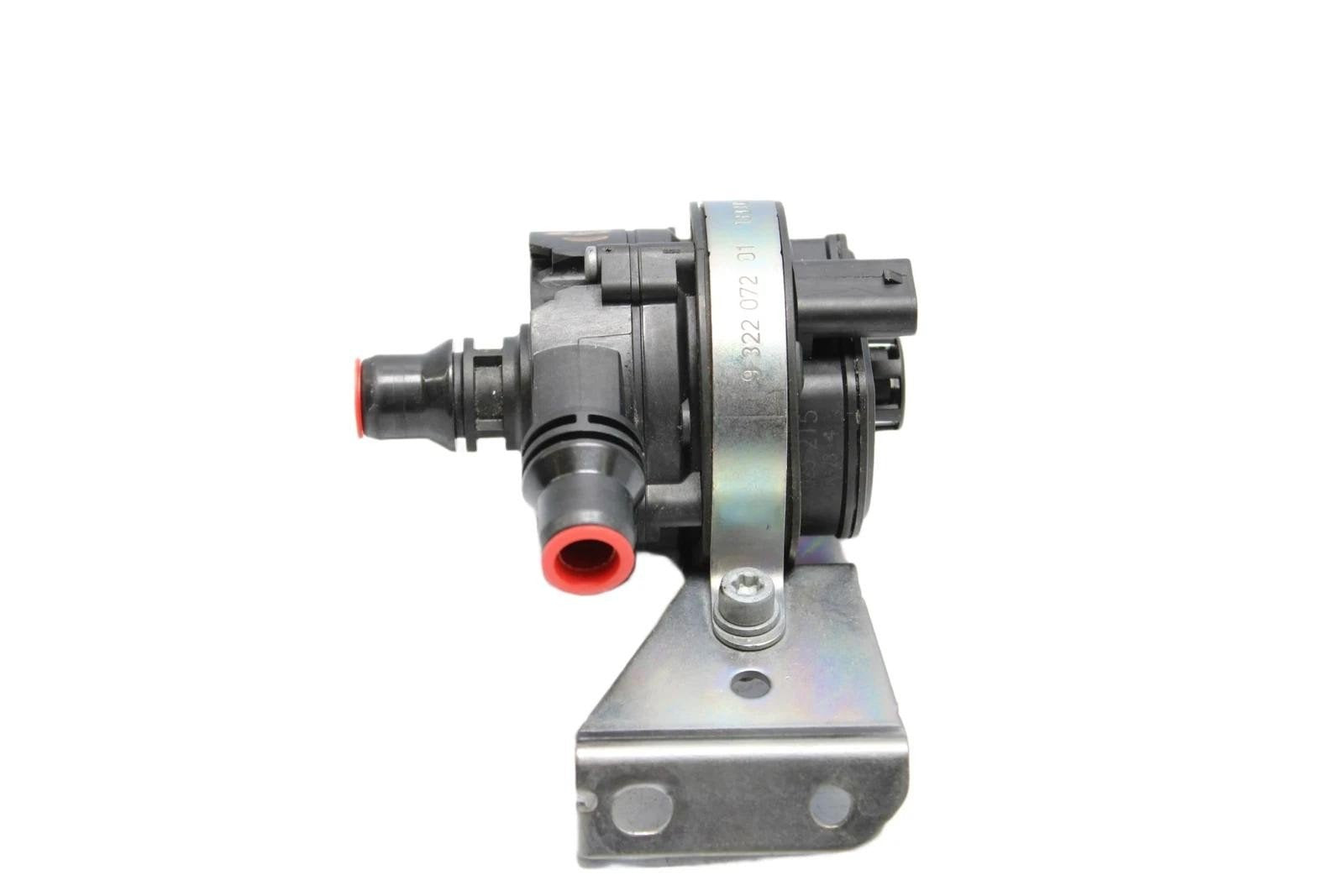 15-20 BMW F80 F82 F83 M3 M4 S55 ENGINE COOLANT AUXILIARY WATER PUMP OEM