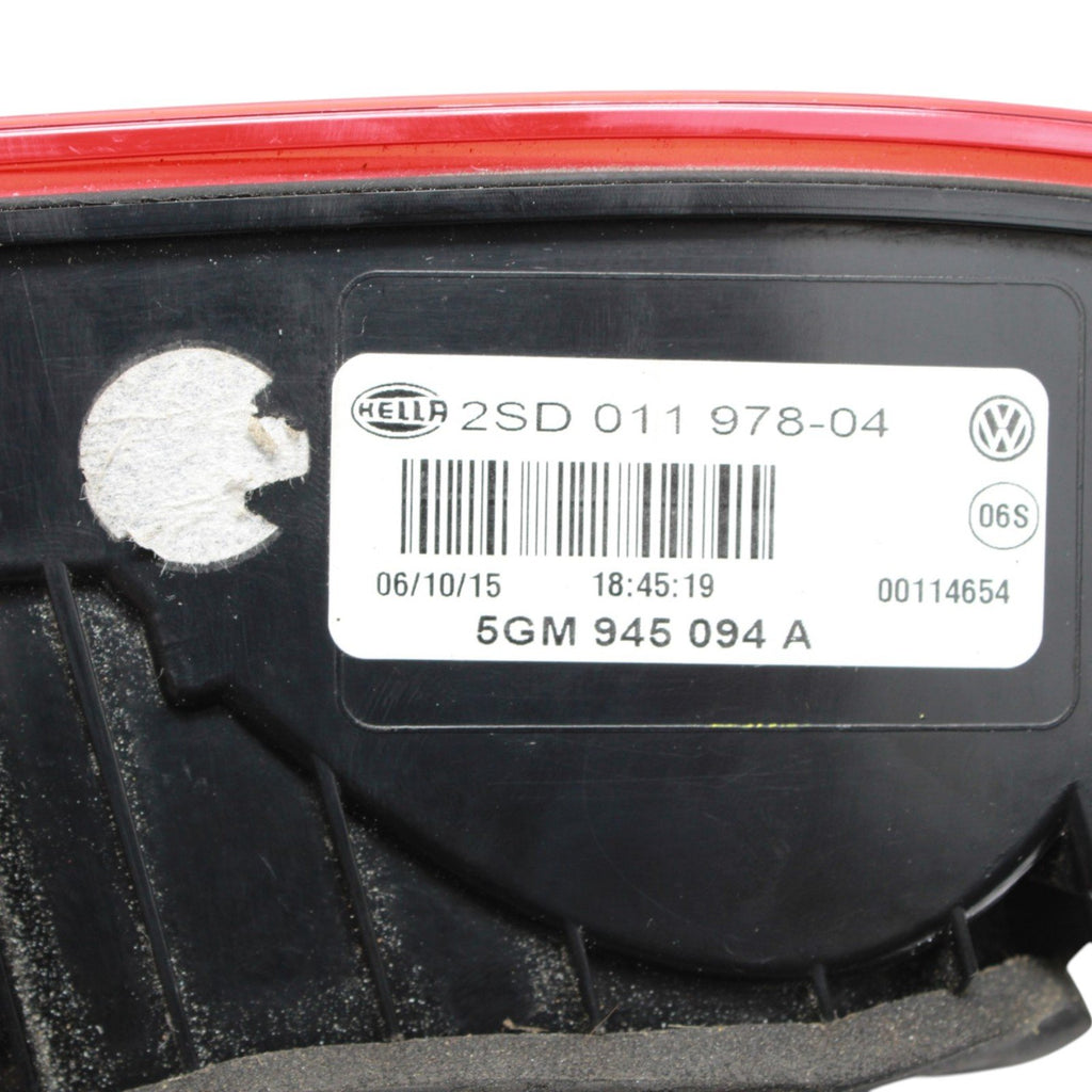 2015-2017 Volkswagen GTI Right RH Inner Tail Light Lamp 5GM945094A