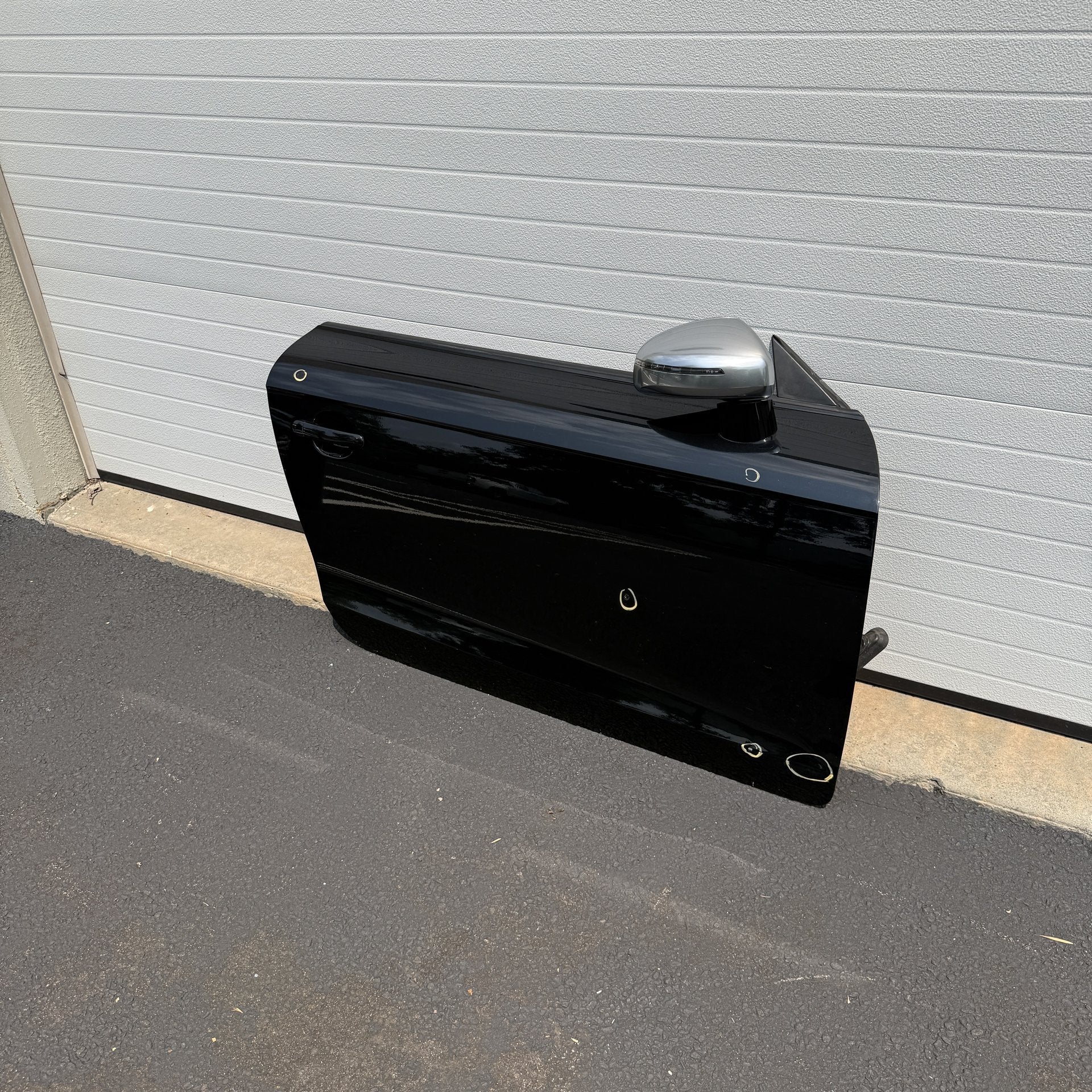08-15 Audi 8J TT TTS Door Shell Right Passenger Side Black W Mirror 8J0831052A