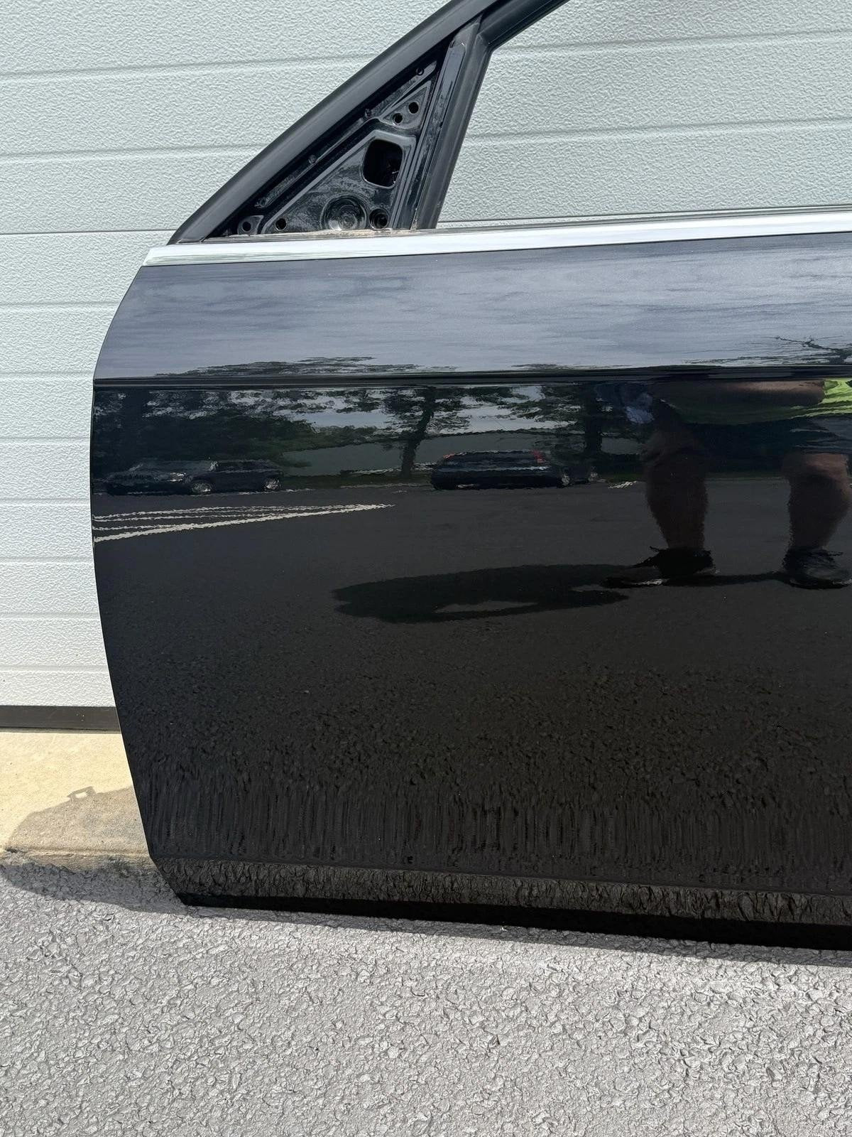 2012 - 2016 AUDI A4 S4 FRONT LEFT DRIVER SIDE DOOR SHELL SKIN OEM BLACK LZ9Y