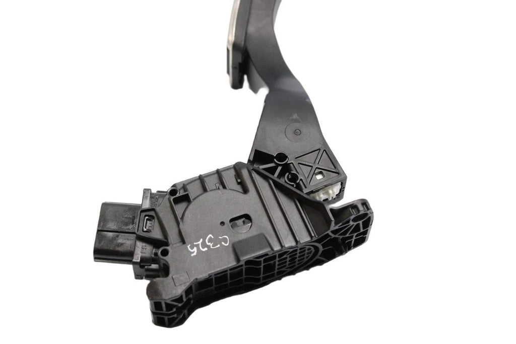 2022 - 2024 MK8 VOLKSWAGEN GOLF R GTI GAS PEDAL ASSEMBLY 5Q1723503