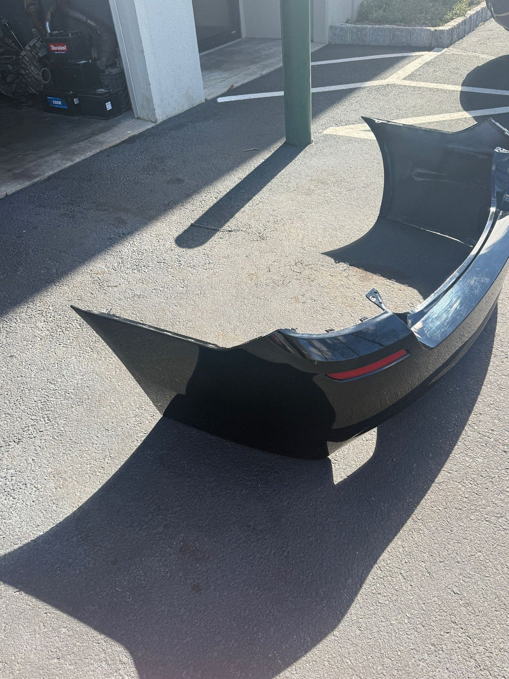 2011-2016 BMW M5 550i 528i Rear Bumper Cover M package Park Assist *scratches*