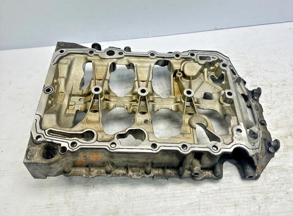 2015 - 2018 VW GTI 2.0T UPPER ENGINE OIL SUMP PAN 06K103603 *broken tab see pics