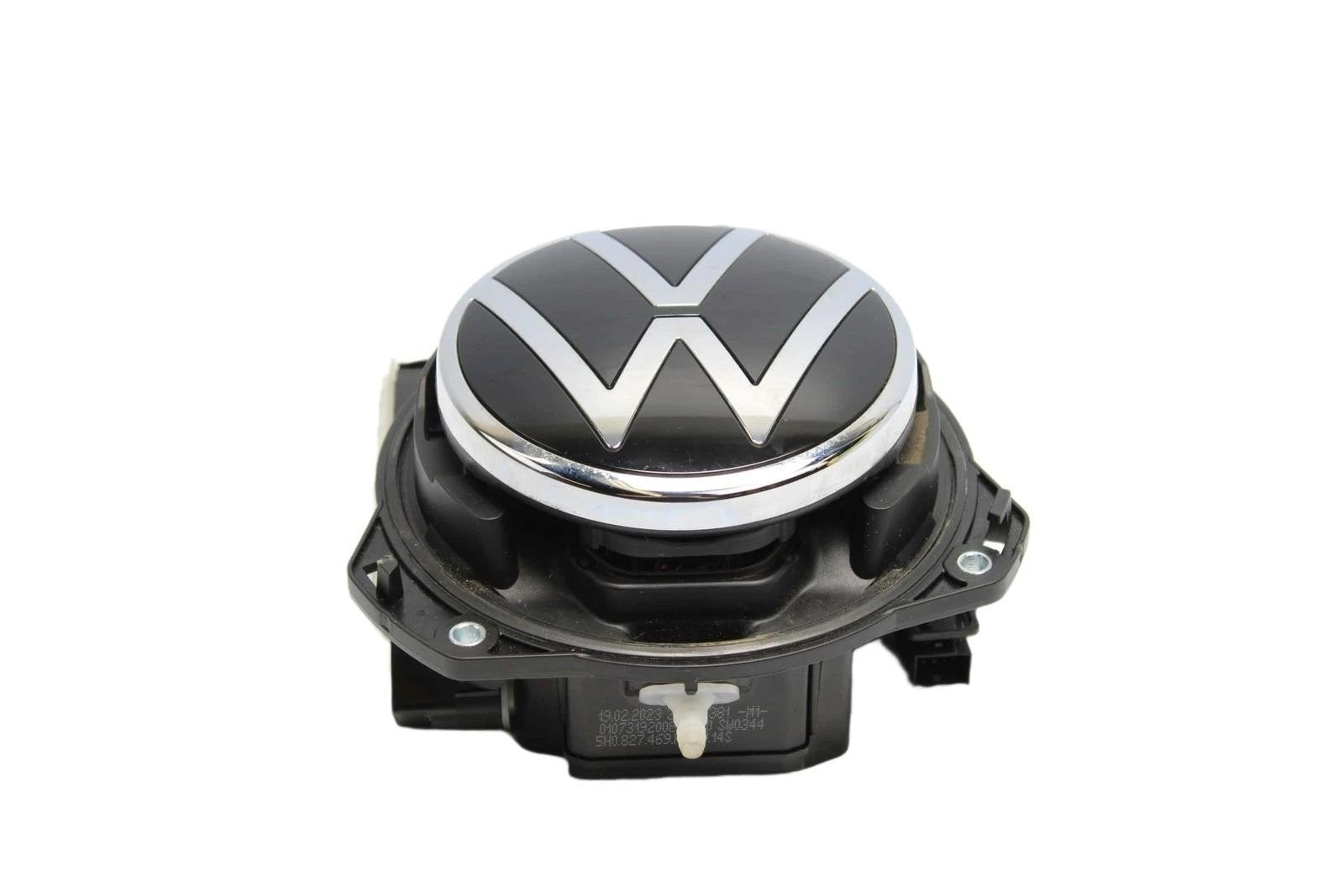2022 - 2024 VOLKSWAGEN GOLF R GTI TRUNK LID TAIL GATE HATCH HANDLE EMBLEM CAMERA
