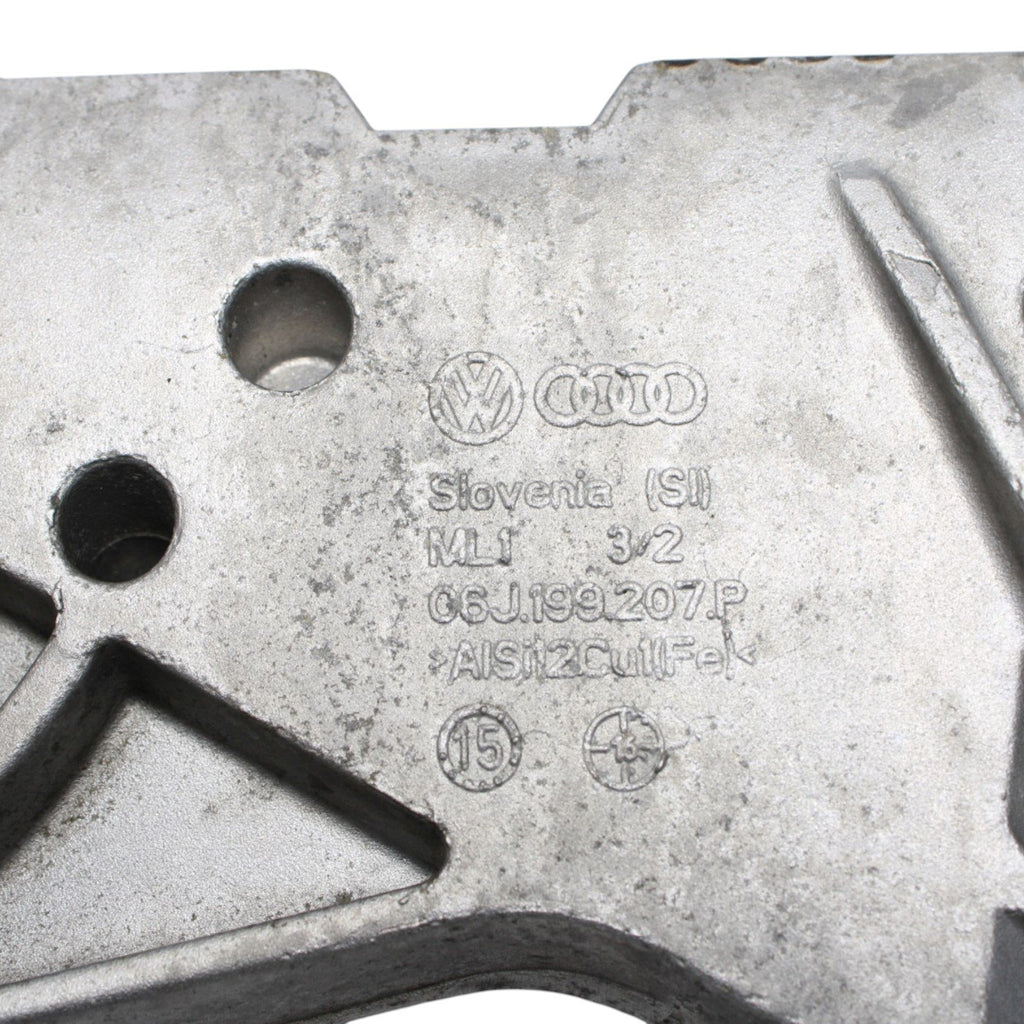 2015-2020 Audi S3 Volkswagen Golf R GTI Right Engine Mount Bracket 06J199207P