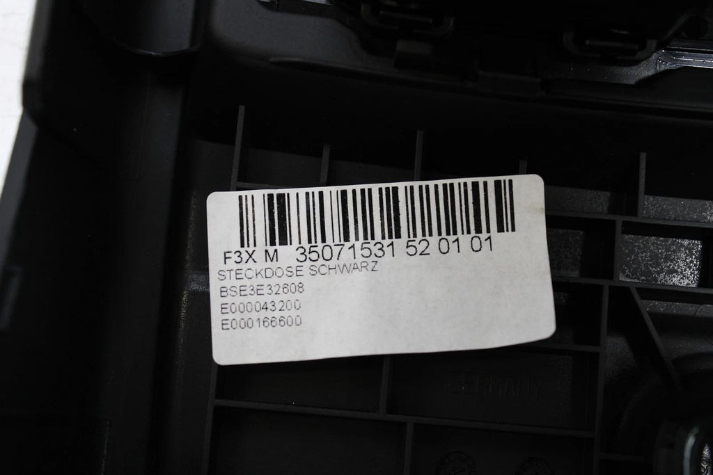 2015 - 2020 BMW M4 F83 REAR CENTER CONSOLE A/C AIR VENT GRILLE OEM